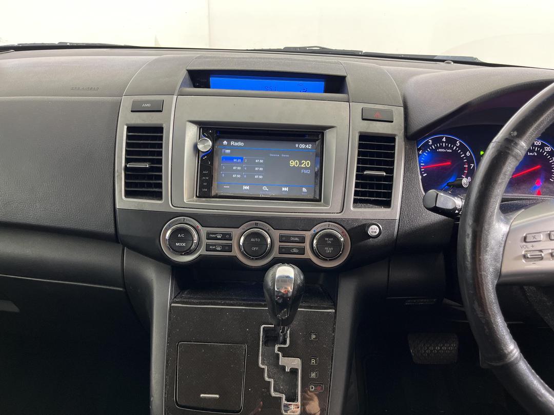 Photo '16' of Mazda MPV 2300