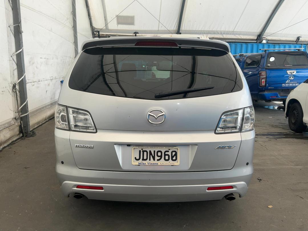 Photo '11' of Mazda MPV