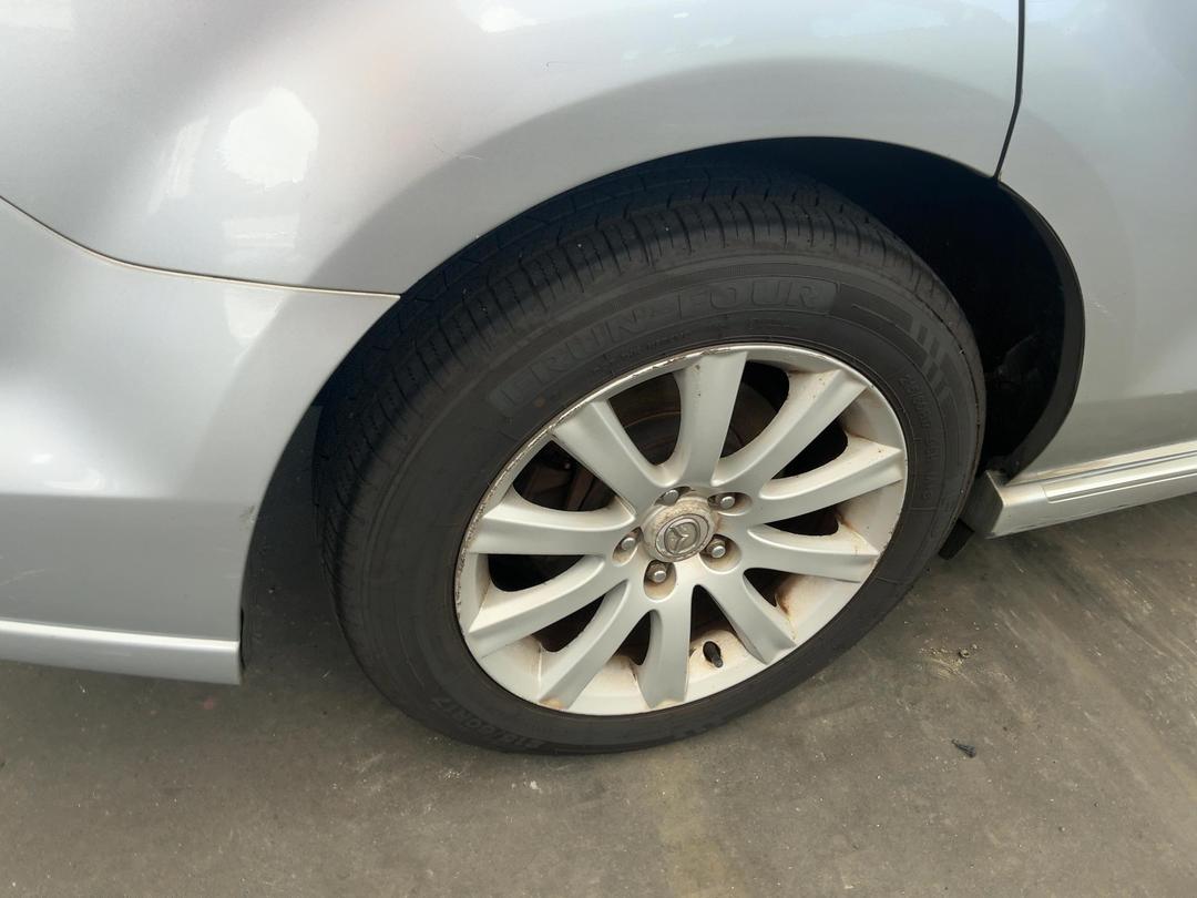 Photo '12' of Mazda MPV