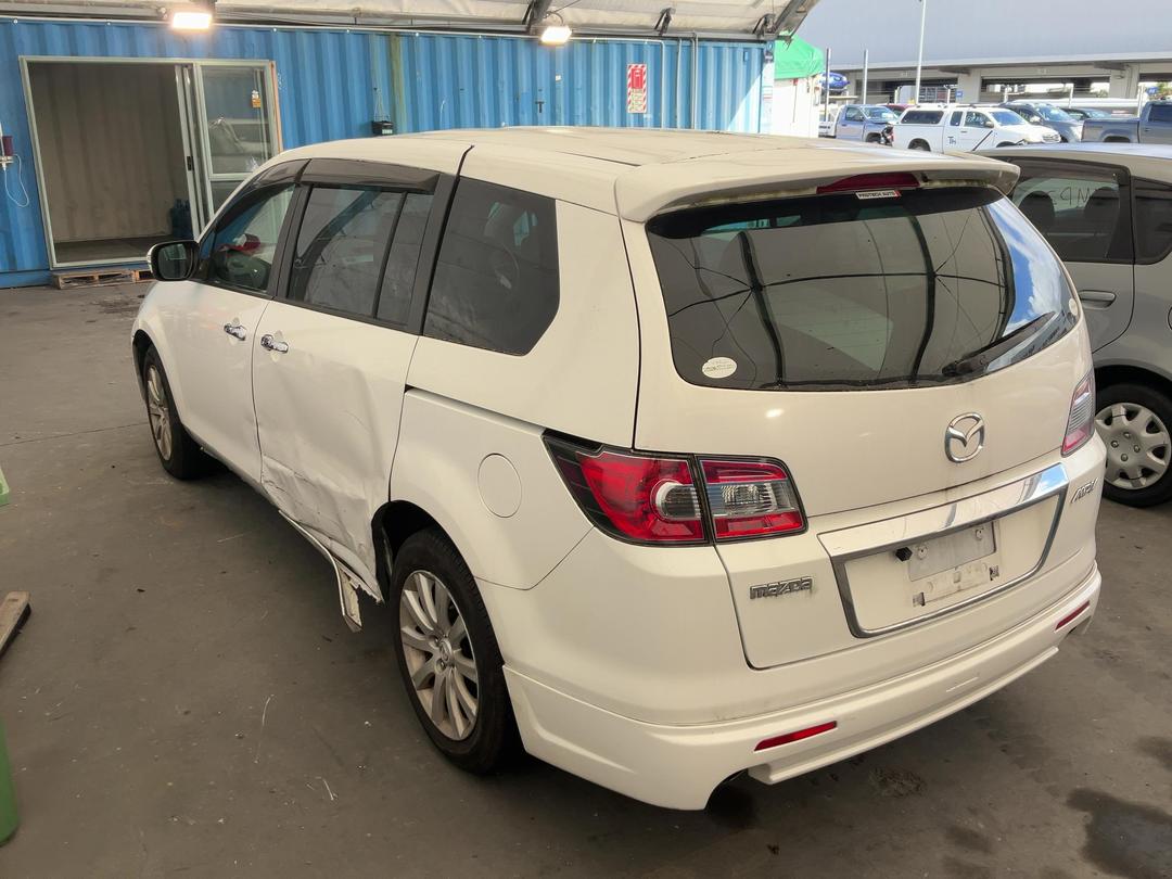 Photo '9' of Mazda MPV Photo '9' of Mazda MPV