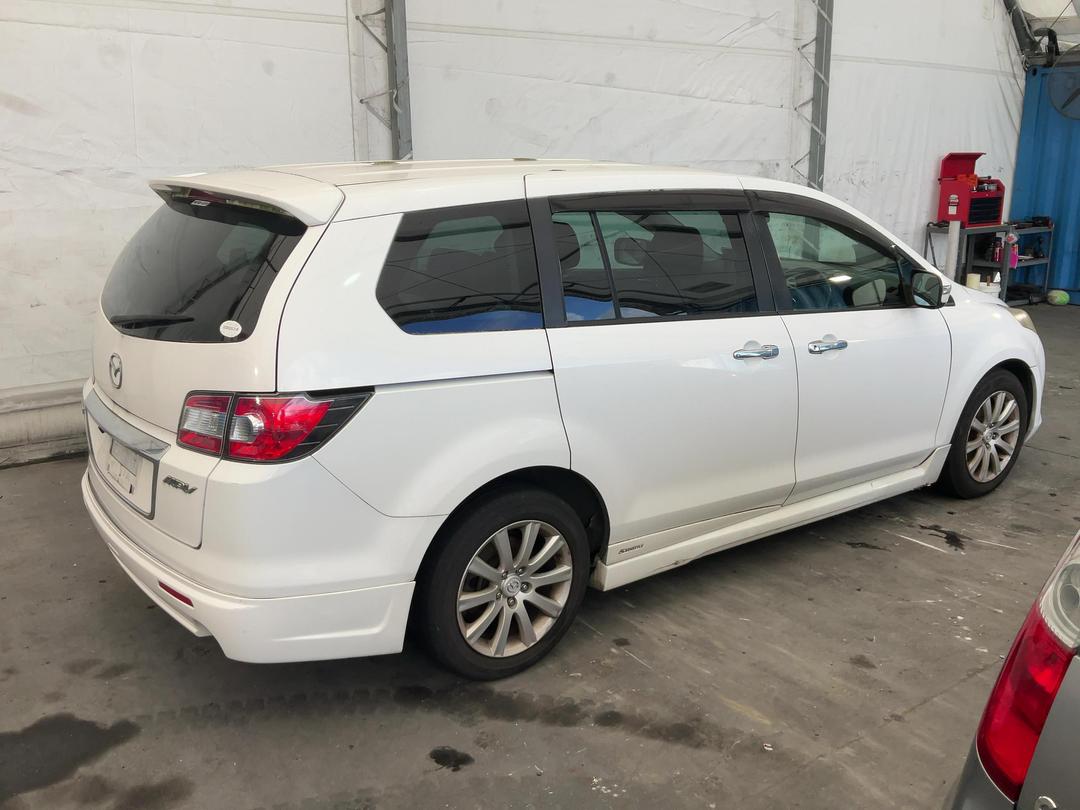 Photo '12' of Mazda MPV Photo '12' of Mazda MPV