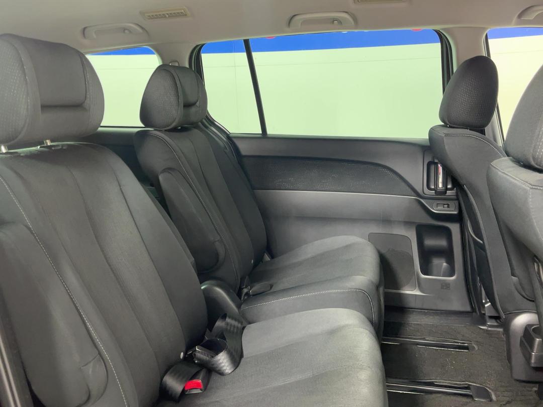 Photo '19' of Mazda MPV
