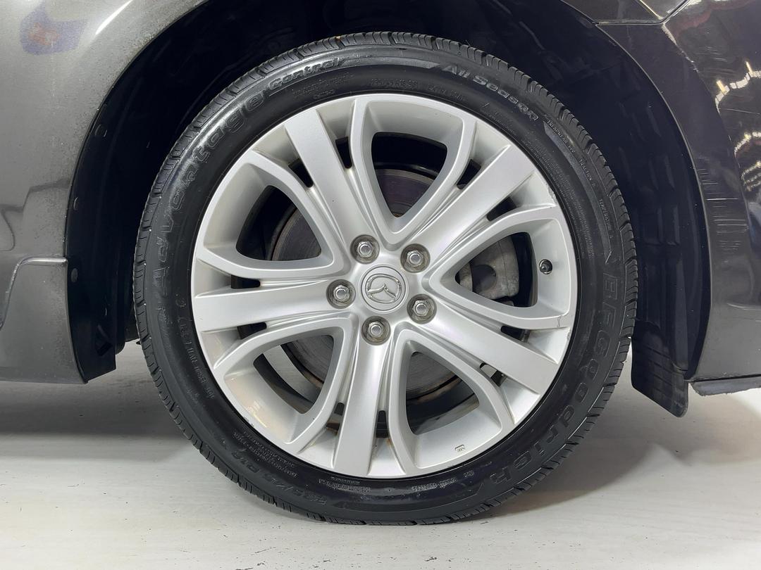 Photo '9' of Mazda MPV