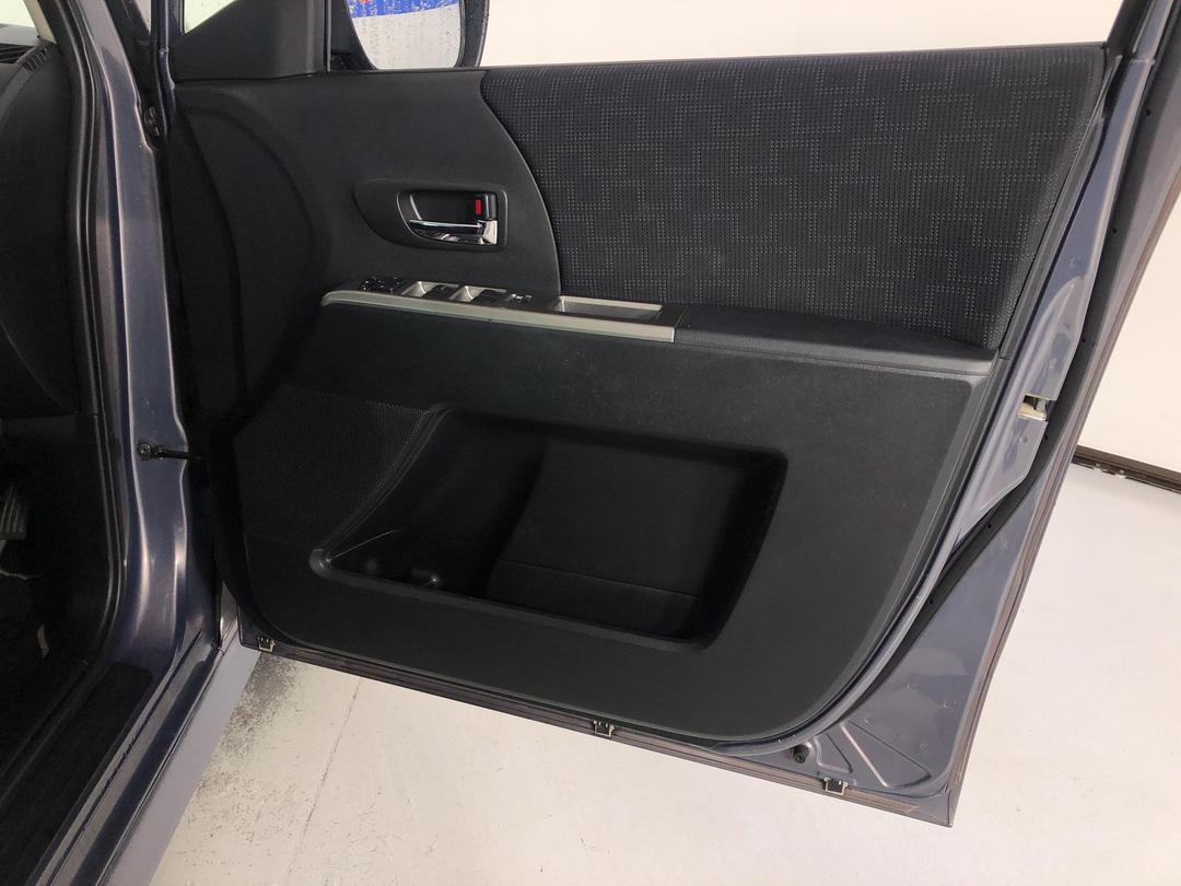 Photo '15' of Mazda Premacy