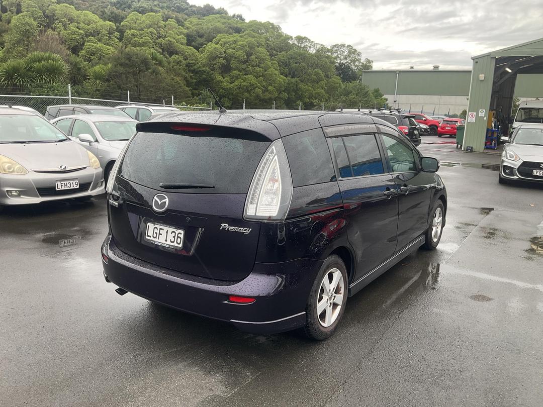 Photo '4' of Mazda Premacy