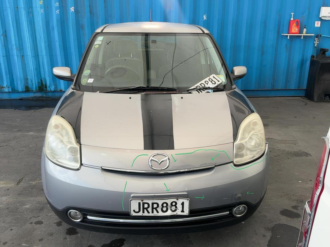 Photo '2' of Mazda Verisa