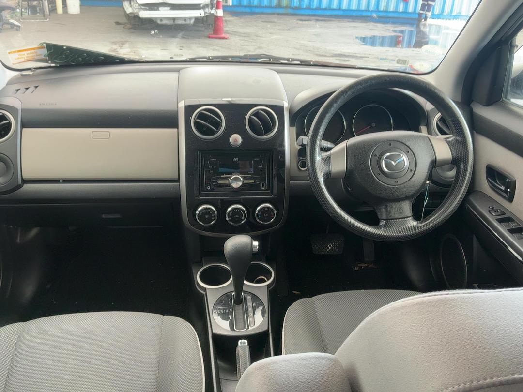 Photo '10' of Mazda Verisa