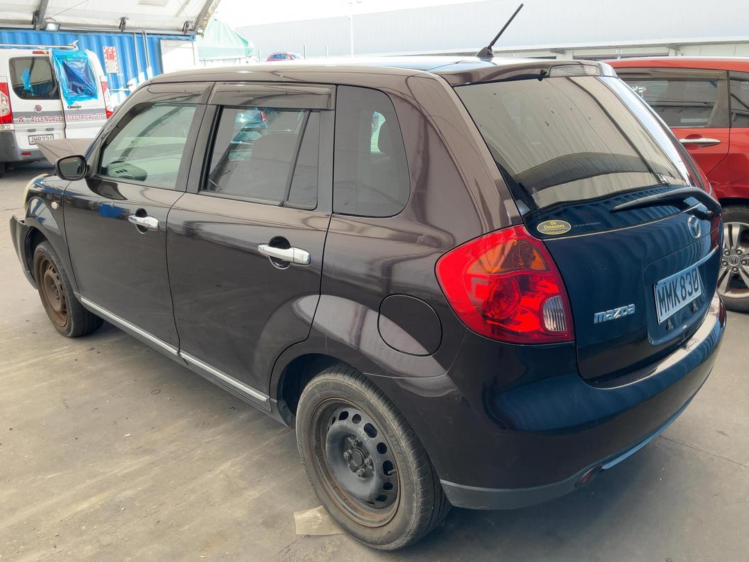 Photo '4' of Mazda Verisa