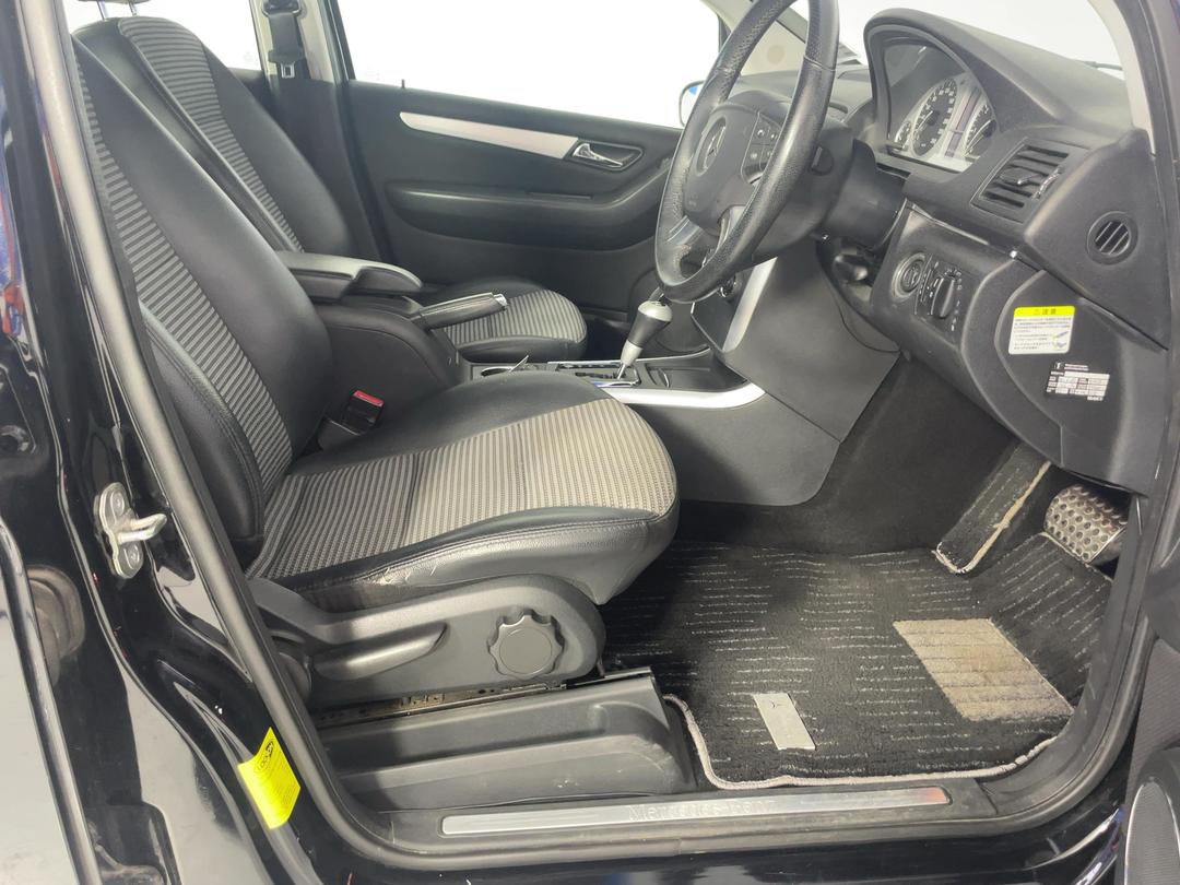 Photo '16' of Mercedes-Benz B-Class