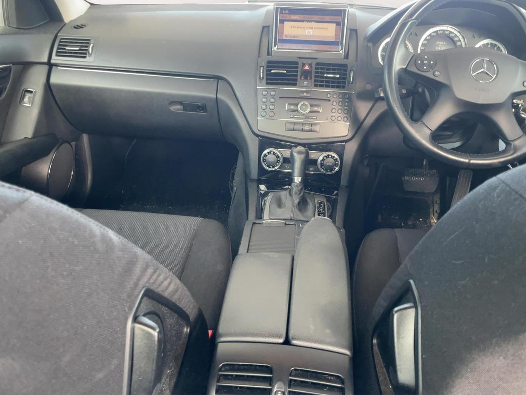 Photo '16' of Mercedes-Benz C-Class C200 Kompressor Photo '16' of Mercedes-Benz C-Class C200 Kompressor
