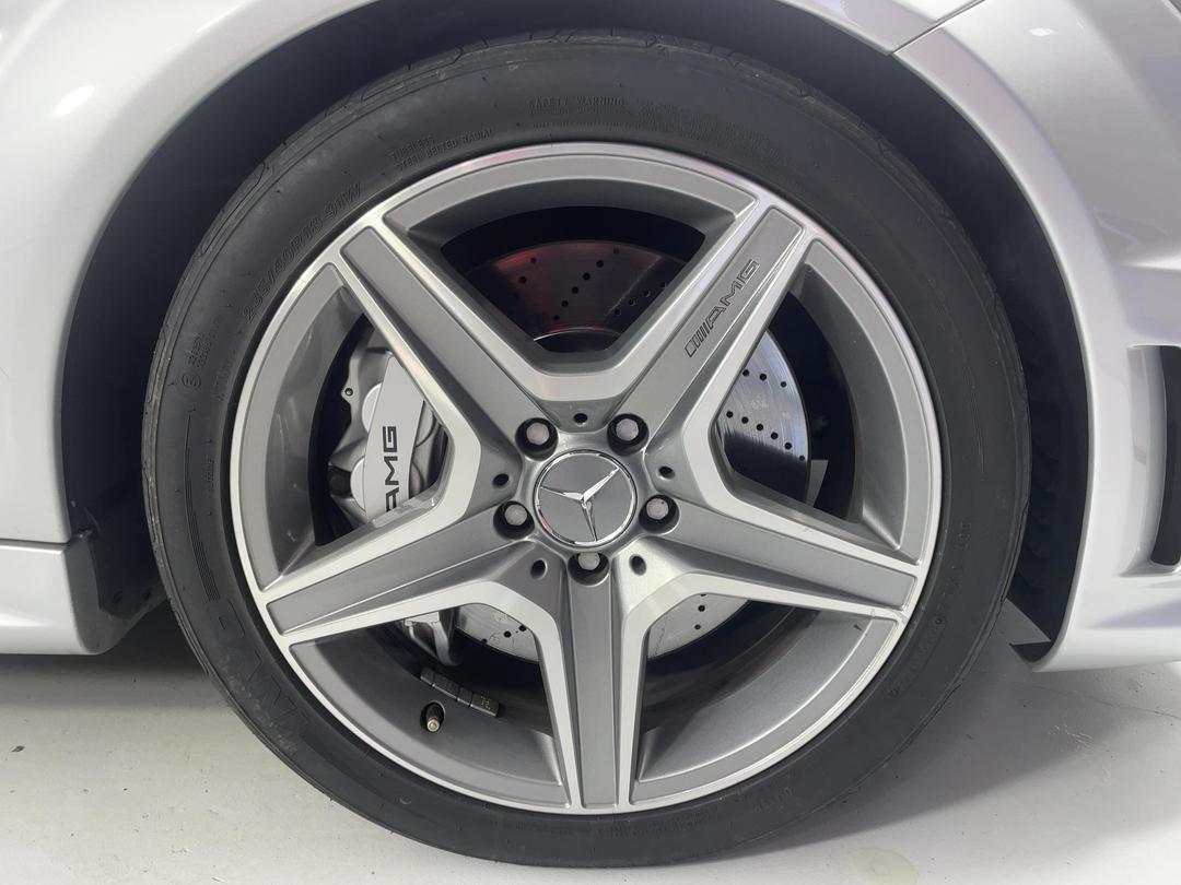 Photo '9' of Mercedes-Benz C-Class