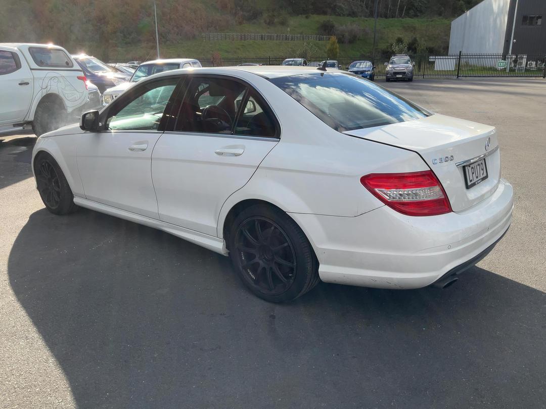 Photo '6' of Mercedes-Benz C300