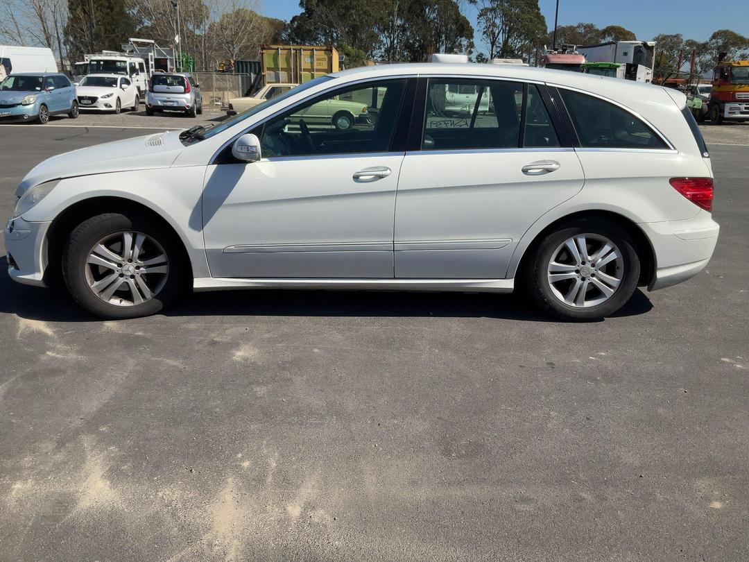 Photo '5' of Mercedes-Benz R-Class R350 4Matic