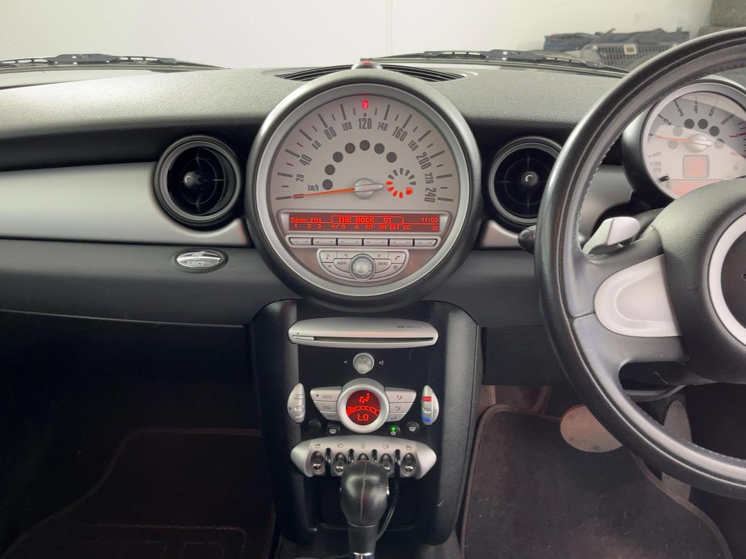 Photo '18' of Mini Clubman