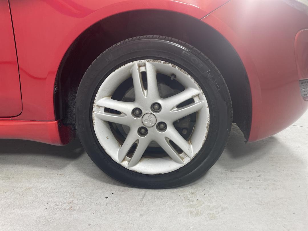 Photo '7' of Mitsubishi Colt Plus