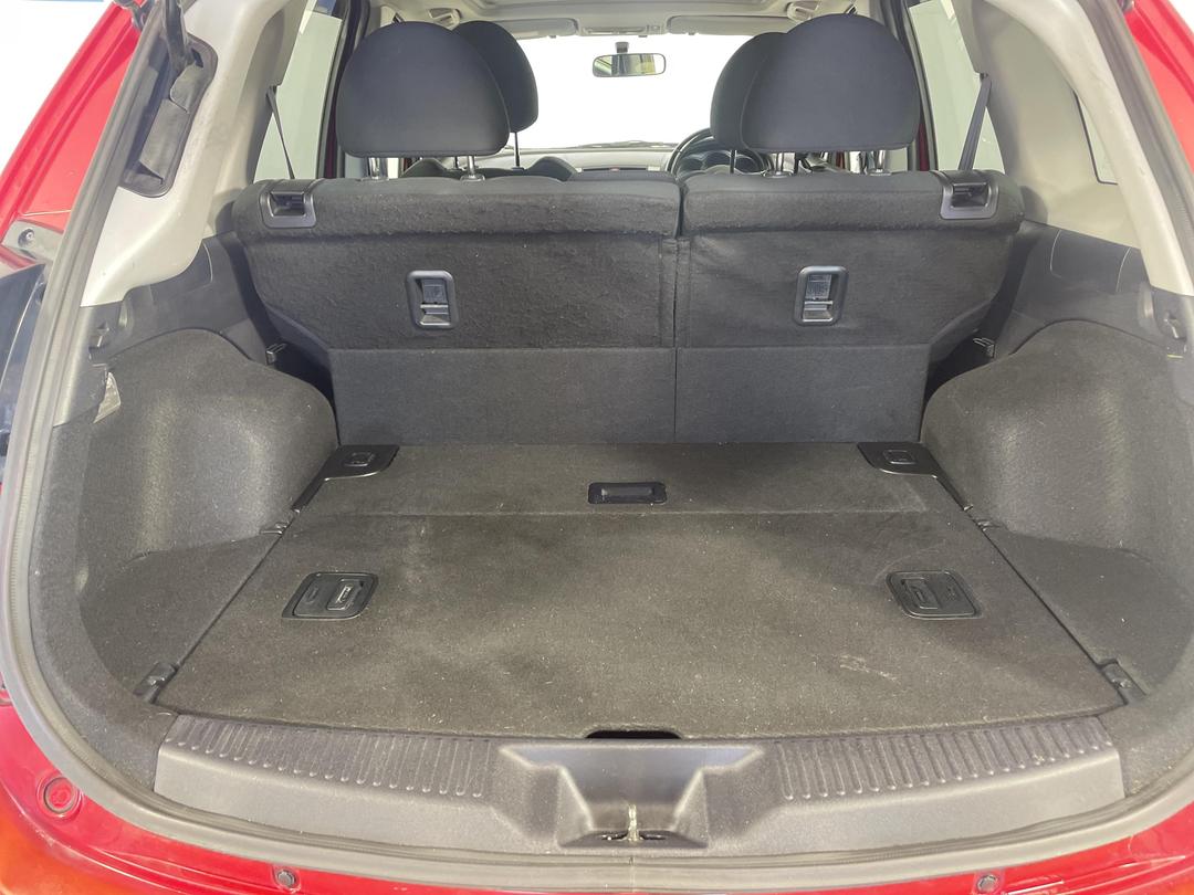 Photo '12' of Mitsubishi Colt Plus