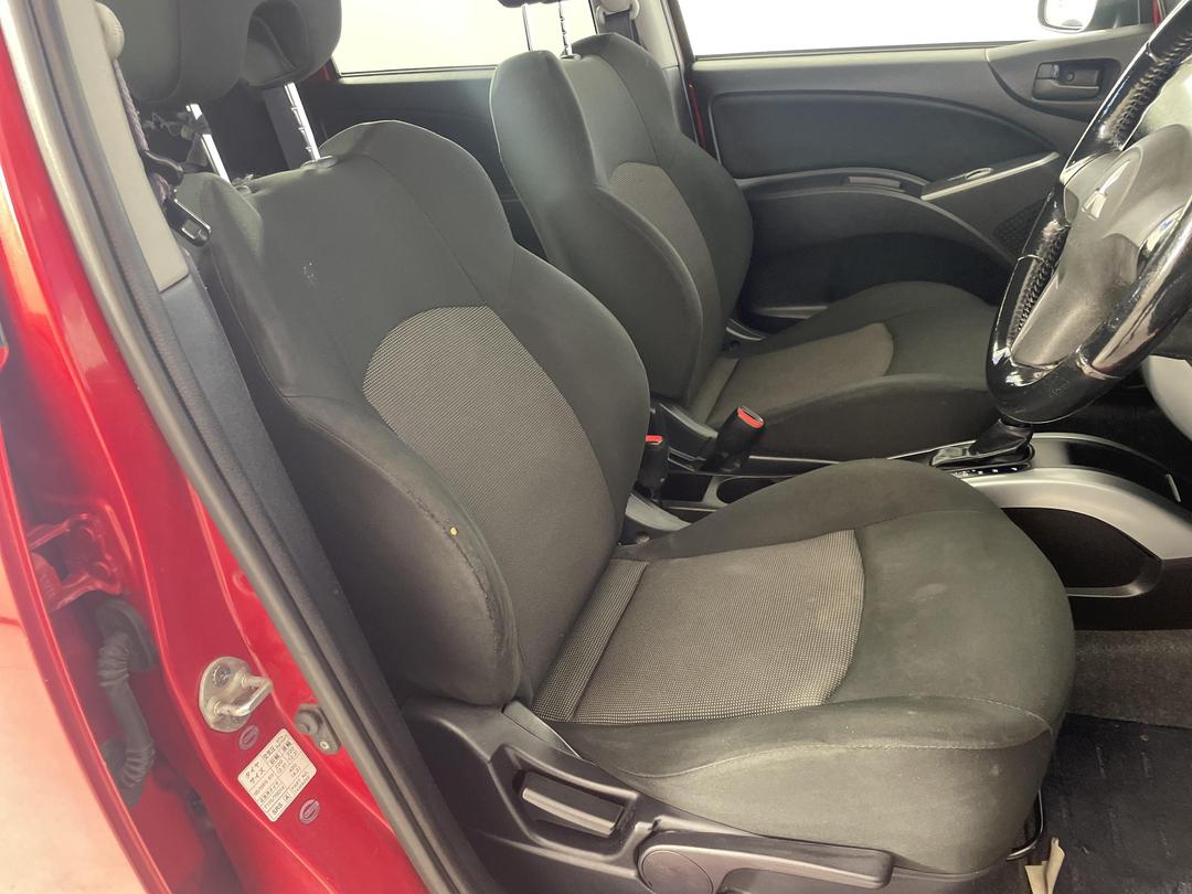 Photo '14' of Mitsubishi Colt Plus