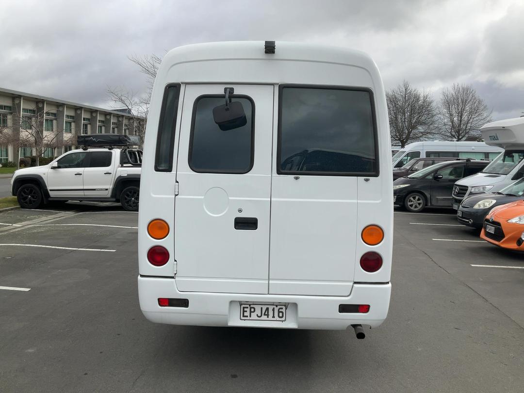 Photo '4' of Mitsubishi Fuso Rosa LWB Custom Auto Bus