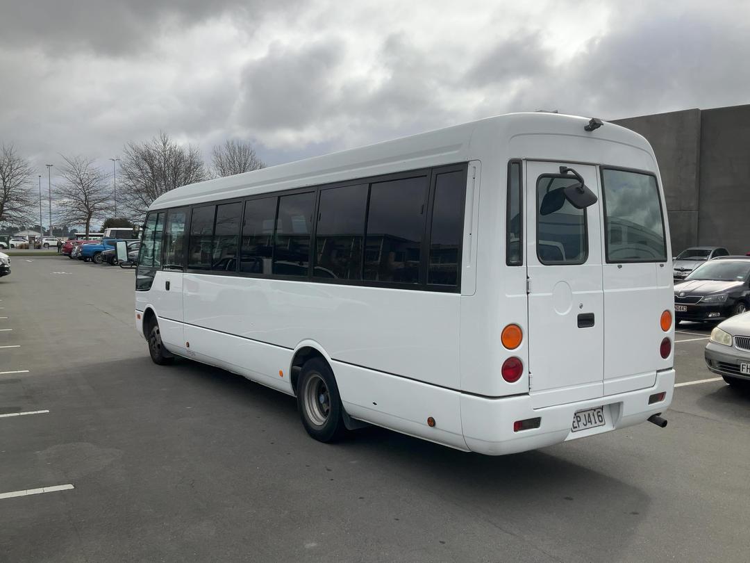 Photo '5' of Mitsubishi Fuso Rosa LWB Custom Auto Bus
