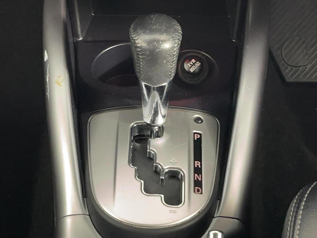 Photo '26' of Mitsubishi Outlander