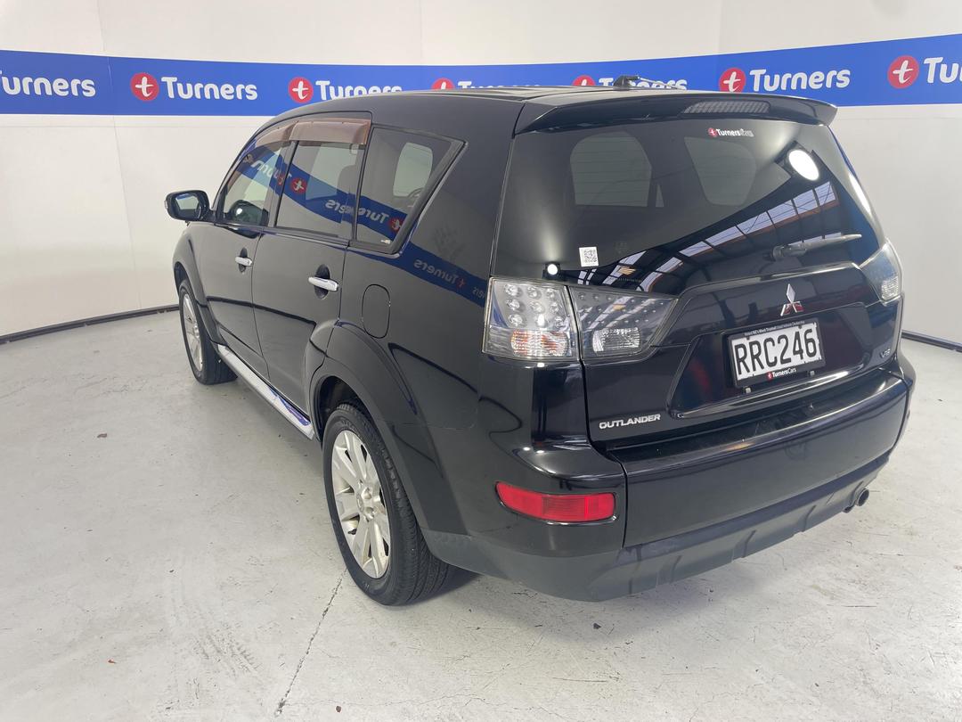 Photo '5' of Mitsubishi Outlander