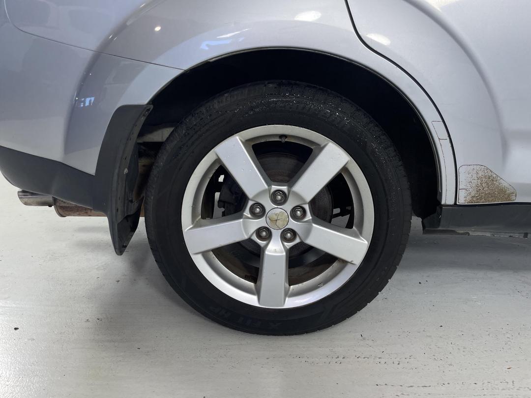 Photo '12' of Mitsubishi Outlander