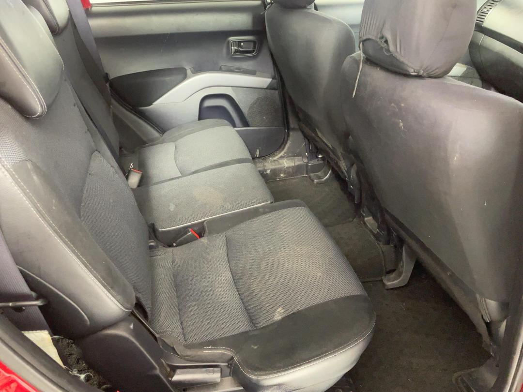 Photo '20' of Mitsubishi Outlander