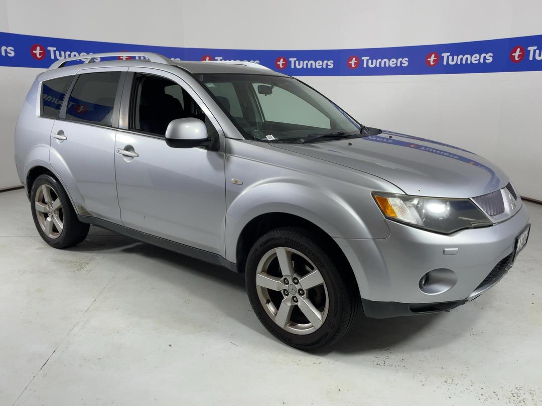 Photo '1' of Mitsubishi Outlander