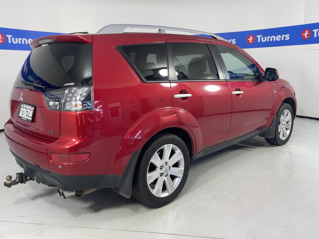 Photo '7' of Mitsubishi Outlander