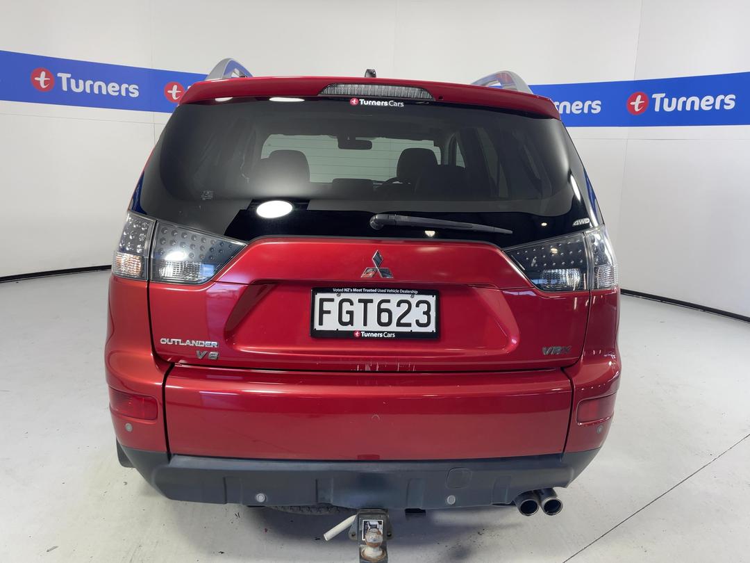 Photo '6' of Mitsubishi Outlander