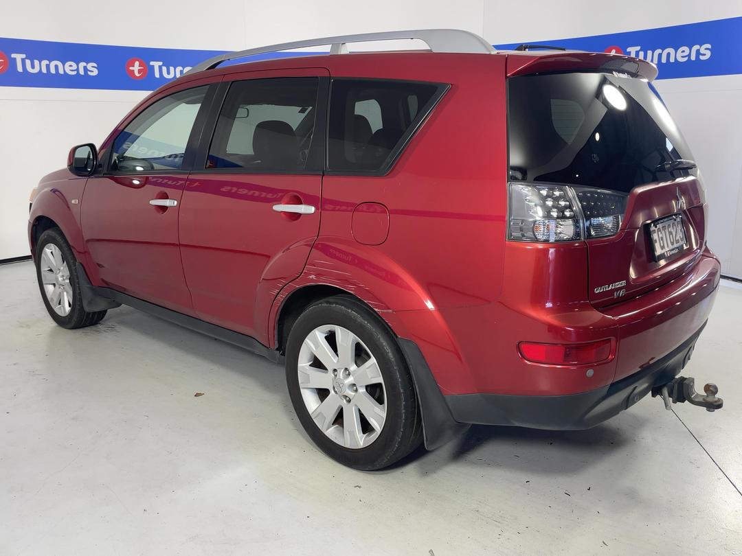 Photo '5' of Mitsubishi Outlander
