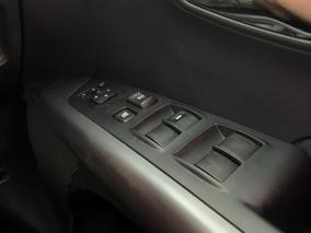 Photo '24' of Mitsubishi Outlander