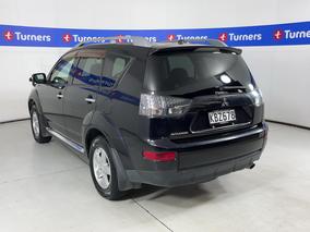 Photo '5' of Mitsubishi Outlander