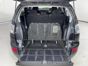 Photo '14' of Mitsubishi Outlander
