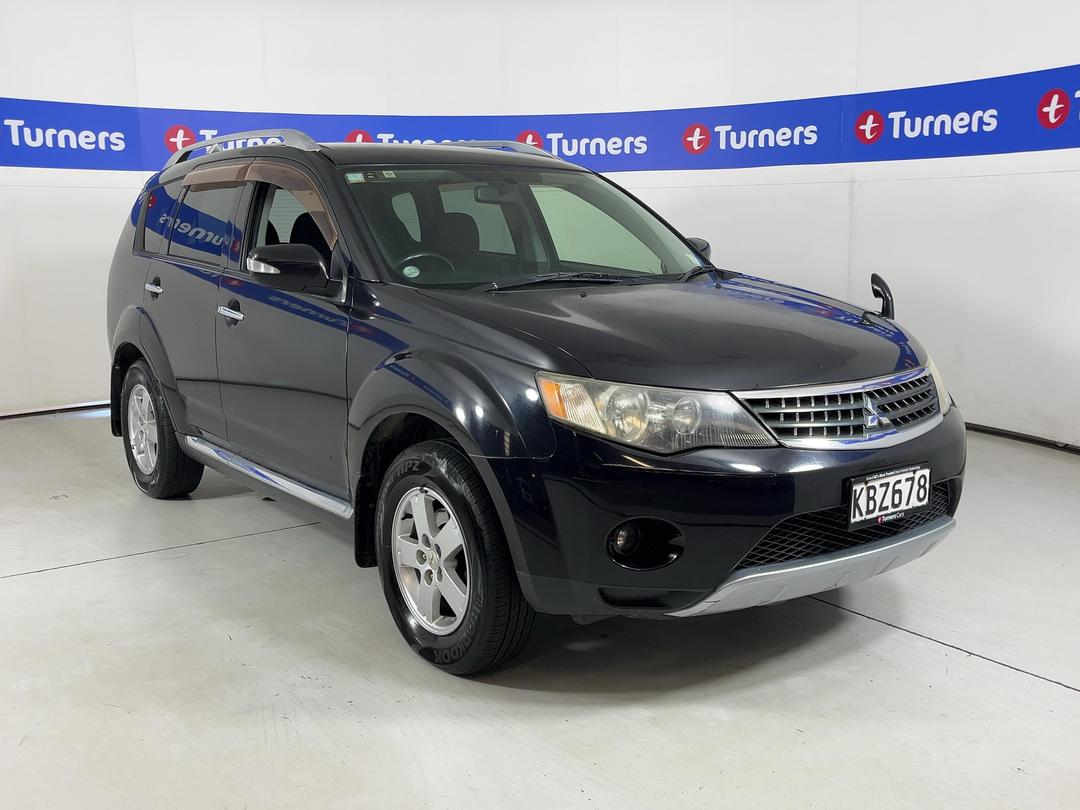 Photo '1' of Mitsubishi Outlander