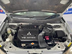 Photo '13' of Mitsubishi Outlander