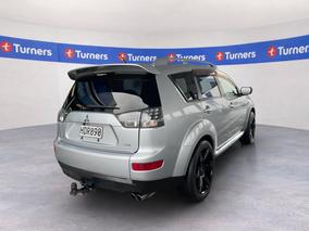 Photo '7' of Mitsubishi Outlander