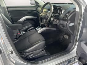 Photo '16' of Mitsubishi Outlander