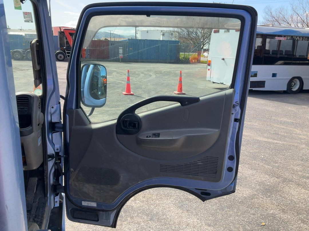 Photo '11' of Nissan Atlas Flat Deck