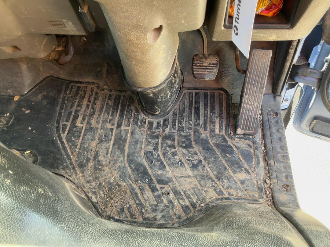 Photo '13' of Nissan Atlas Flat Deck