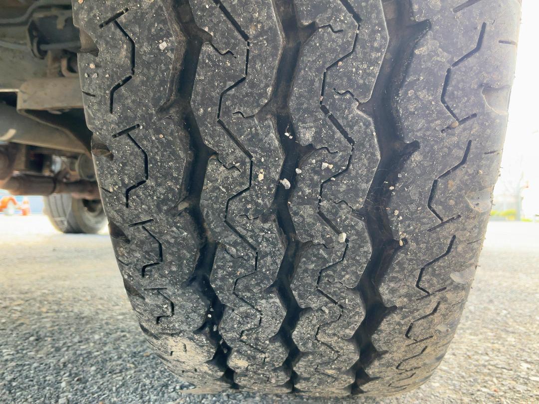 Photo '32' of Nissan Atlas Flat Deck