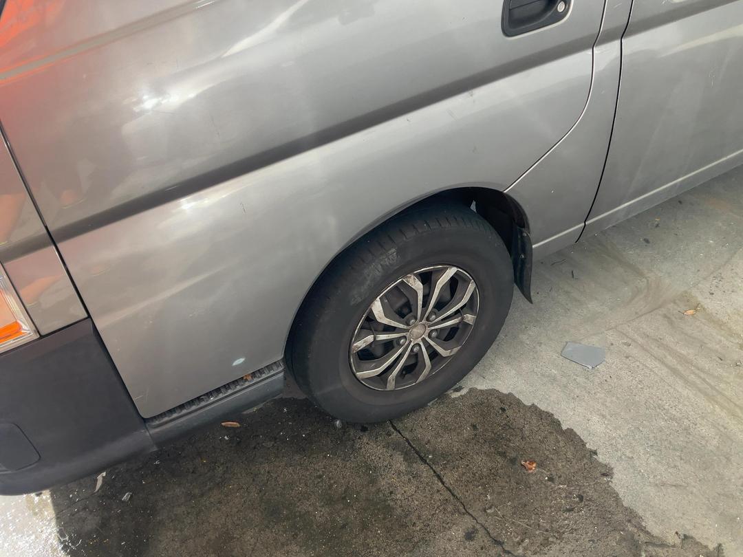 Photo '6' of Nissan Caravan