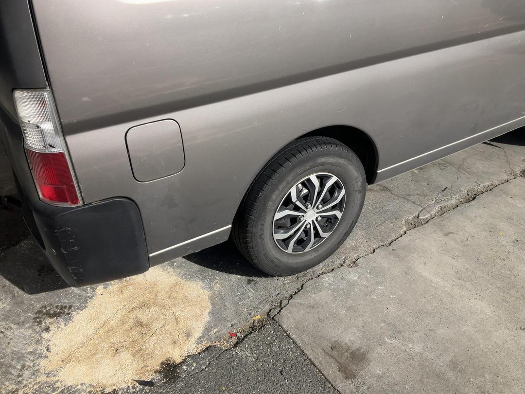 Photo '14' of Nissan Caravan