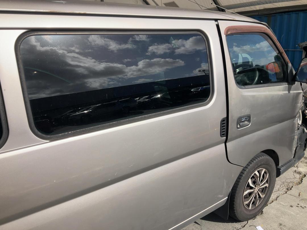 Photo '16' of Nissan Caravan