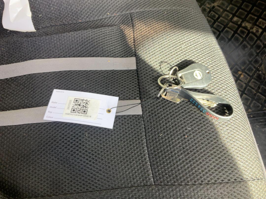 Photo '20' of Nissan Caravan