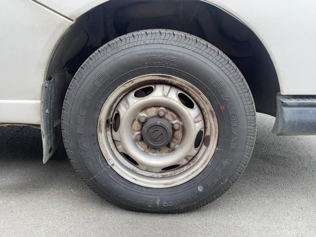 Photo '7' of Nissan Caravan Photo '7' of Nissan Caravan