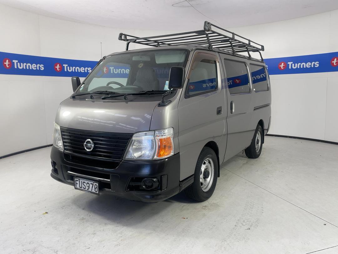 Photo '4' of Nissan Caravan