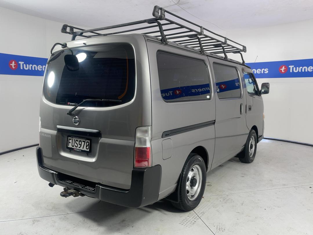 Photo '7' of Nissan Caravan