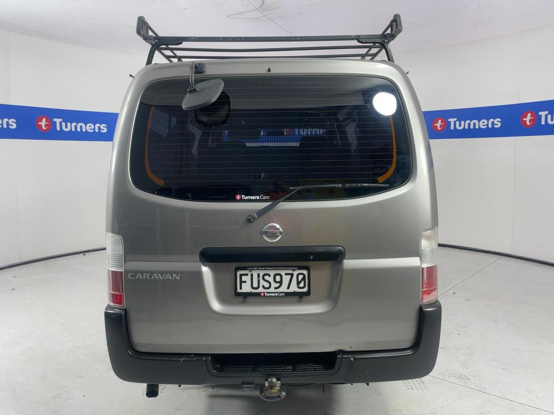 Photo '6' of Nissan Caravan