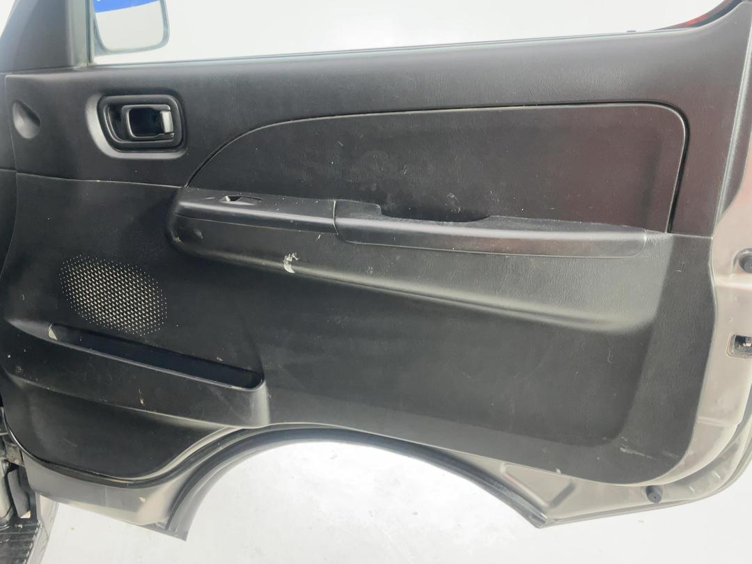 Photo '15' of Nissan Caravan